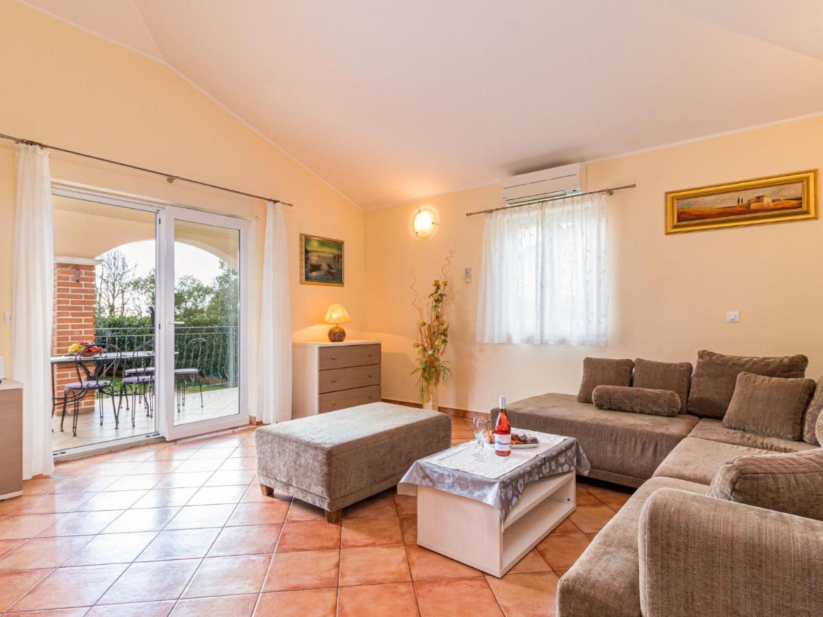 Holiday Home Lara - Prc308 By Interhome Врсар Экстерьер фото
